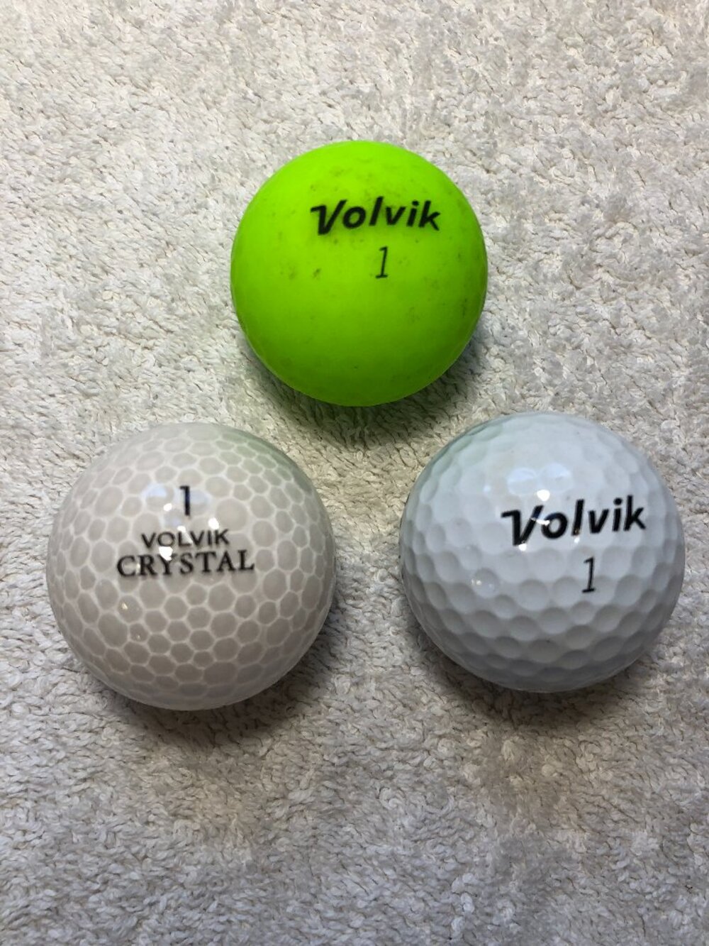 3 Volvik Golf Balls Vivid Vibe Crystal Control Green White Used